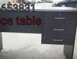 Office table available Stock