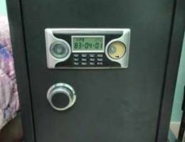 Digital locker