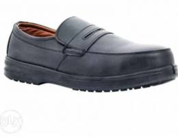 Brand new Vaultex black safety shoes Size ...