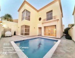 5 Bedrooms Villa with Private Pool in Hama...