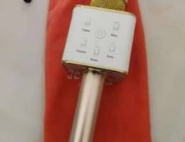 Micgeek Q7 Karaoke Microphone with Speaker