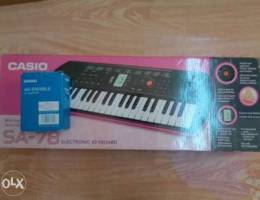 Casio piano with adapter new