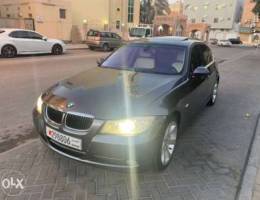 BMW E90 330i 2007 Full option