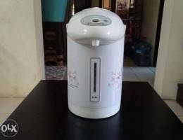 Slightly Used Electric Kettle (2.5 Liter) ...