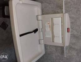 Wall mounted baby changing table