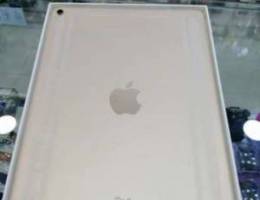 Apple iPad pro. Not used just open box, go...