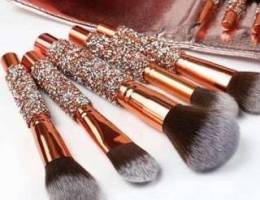 Vanquisher makeup brush set