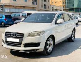 Audi Q7 2007 Model with Panoramic Sunroof