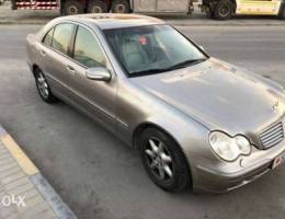 Mercedes benz C200