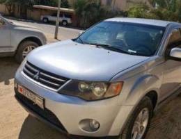 Urgent sale outlander 2009 family use pars...