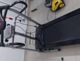 ta sports treadmill clean condtion 90bd wi...