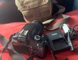 1100D canon camera for sale