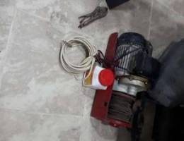 Winch machine for lifting things for sell