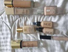 Brand liquid foundation and concealer