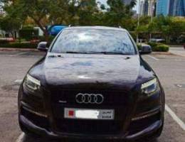 Audi Q7 S-line + 5 digit plate