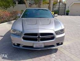 DoDge Charger V8-2013 Model/Single Owner