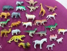 30 pieces of assorted animals