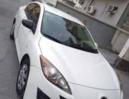 Mazda 3 model 2010 excellent condition.