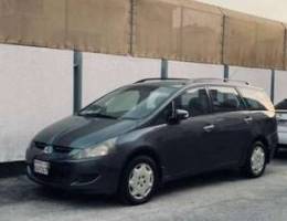 MITSUBISHI Grandis 2006