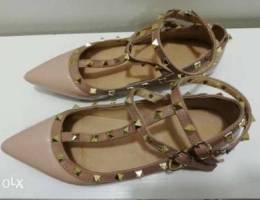 Beige Valentino dupe flats