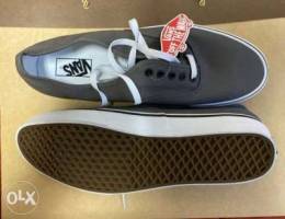 VANS Authentic - *Brand New*