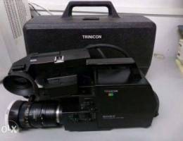 HVC 2200 TRINICON Professional Color Video...