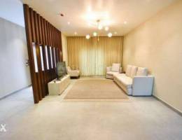 Spacious inclusive 3 Bed Compound Villa !