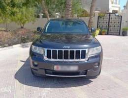 Jeep Grand Cherokee 2012 Model/4*4 /Urgent...