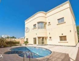 Private 4 Bed villa With Pool & Garden , R...