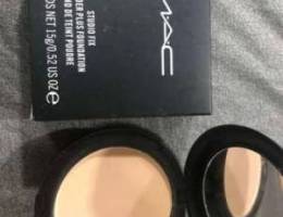 Mac powder nc25