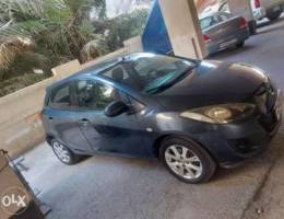 Mazda 2 2013 hatchback