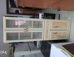 Kitchen shelve 2 door cupboard good condit...