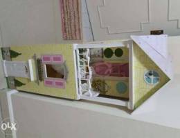 Barbie house excellent condition