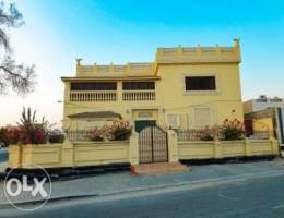 Ample Space 4 Bed Commercial Villa ,Isa To...