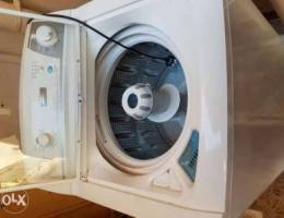 Automatic washing and drying washing machi...