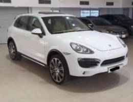 Porsche Cayenne S 2013 (White)