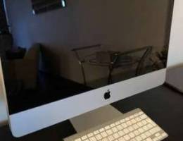 iMac 21.5" For Sale in Excellent Condition