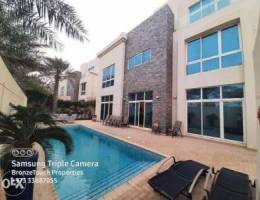 luxury fully furnished villa in amwaj for ...