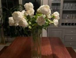 Artikel peonies and vase