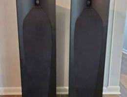 JBL 580 Tower Speakers (like new) 200W eac...