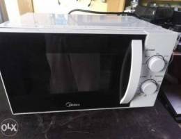 MEDIA microwave 20litre neat and clean