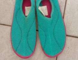 Shoes for beach and swimming