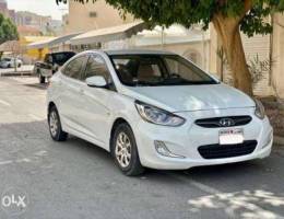 HYUNDAI accent 2013