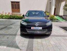 VW Touareg 2014 - Expat Owned - New Condit...