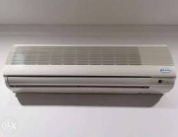 4 Pearl Split AC For Sale Good condition