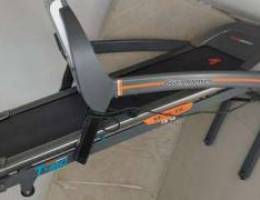 heavy duty 2.5hp motor Full option treadmi...