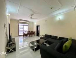 Spacious & Modern 2 Bedroom Apartment/Balc...