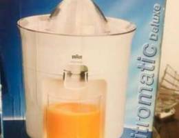 Orange juicer