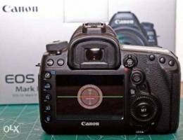 Canon EOS 5D Mark IV 30.4MP Digital SLR Bo...