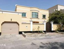 Spacious villa in an excellent condition a...